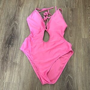 Shade & Shore cut out keyhole one piece bikini